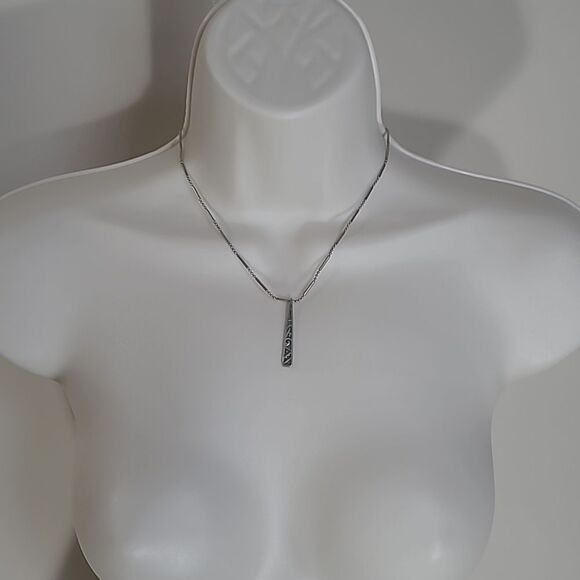 Vintage 16 Inch 925 ss Native Navajo Charm and necklace jewlery - Picture 2 of 5